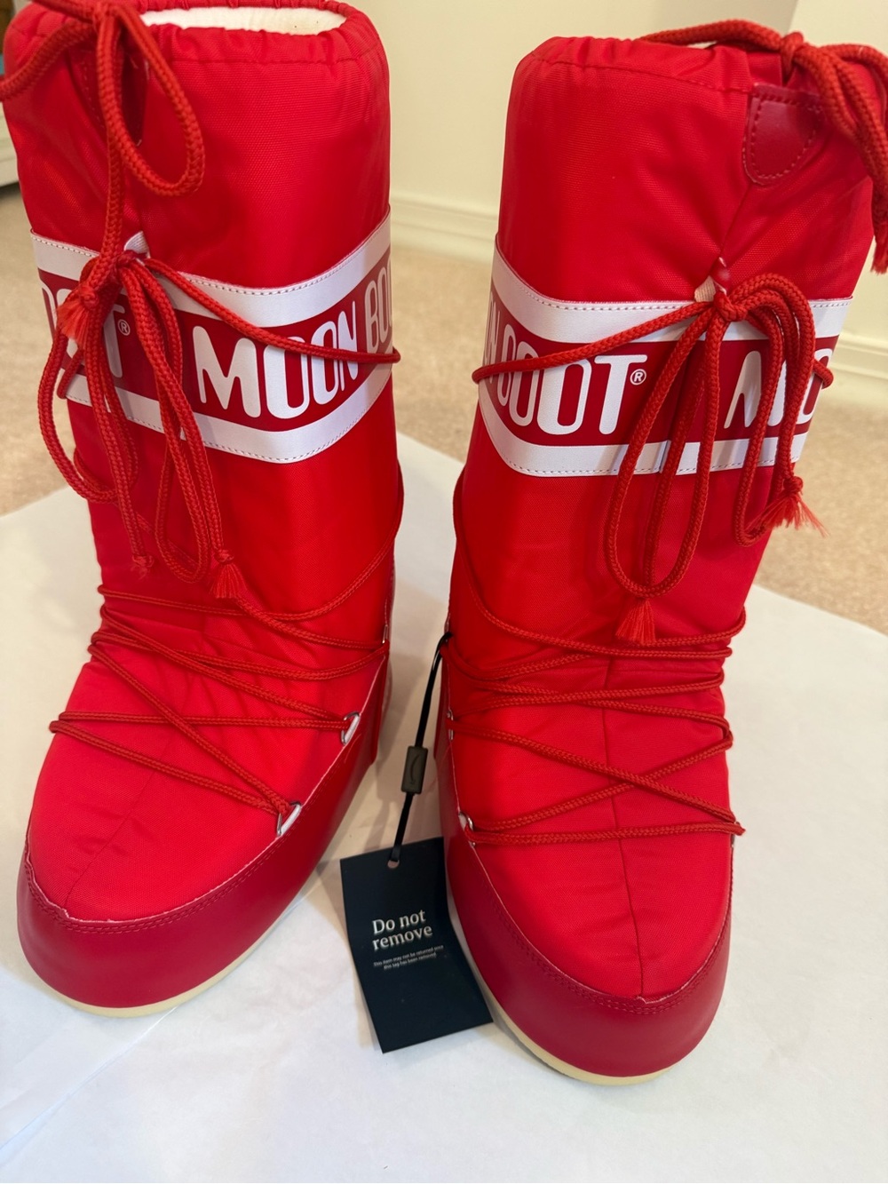 Moon Boot Red Lace-Up Insulated Snow Boots NWT